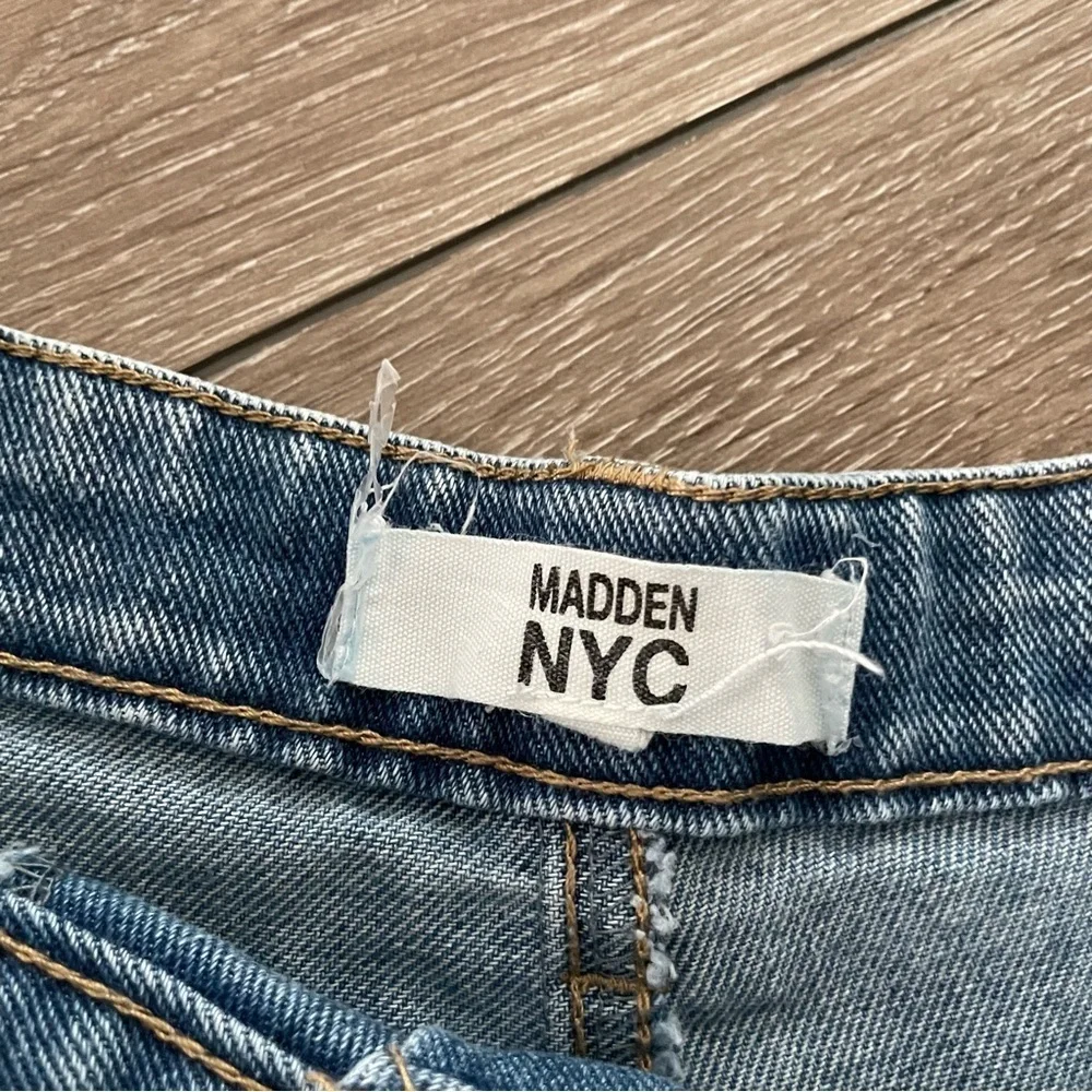 Madden NYC by Steve Madden Distressed Super High Rise jean shorts/Skort Size 7